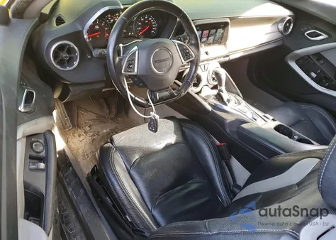 2017 Chevrolet Camaro Ss z USA, uszkodzony, nr VIN 1G1FF1R77H0198983